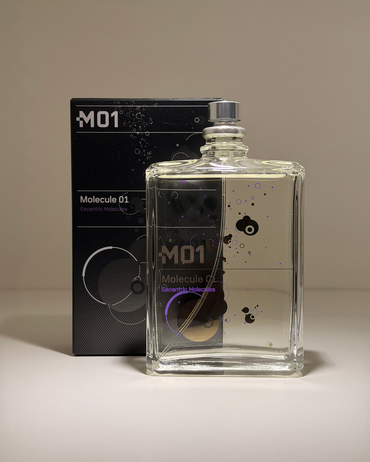 MOLECULE 01