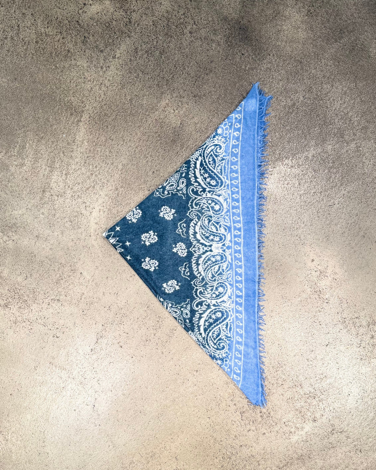 #farbe_Dunkelblau Hellblau